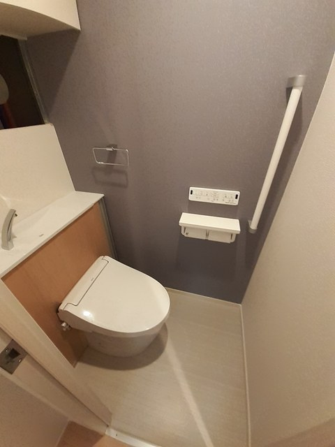 E.ステージ新御徒町のトイレ