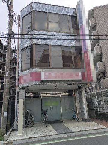 所沢市西所沢１丁目のビル