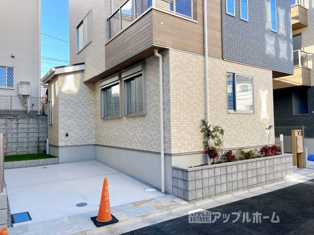 【新築住宅】さいたま市中浦和5期 全5棟の駐車場|資料請求、お電話でのお問合せ、いつでも丁寧に対応させていただきます！不動産業界のプロフェッショナルが集う弊社にぜひ一度ご相談ください！