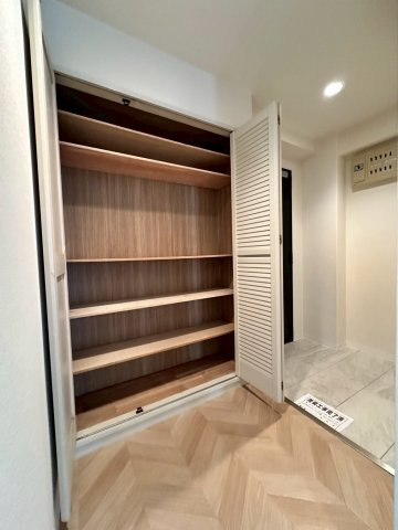 ラジュニール春日丘の収納