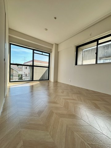 ラジュニール春日丘の寝室