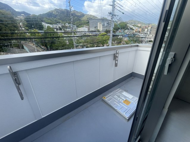 アリビラ六甲のバルコニー|開放的で明るい空間を演出してくれるバルコニーです