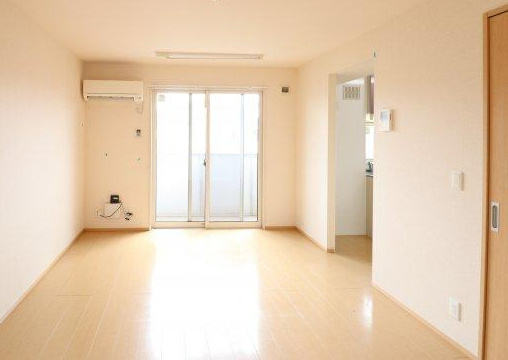 バル・ドミールの居間・リビング|ゆったり過ごせる居間です