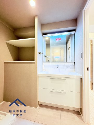 オリエントハイツ篠栗の独立洗面台