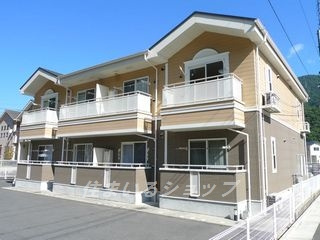 広島市安佐北区深川３丁目のアパート