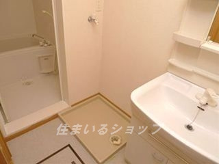 広島市安佐北区深川３丁目のアパートの洗面所