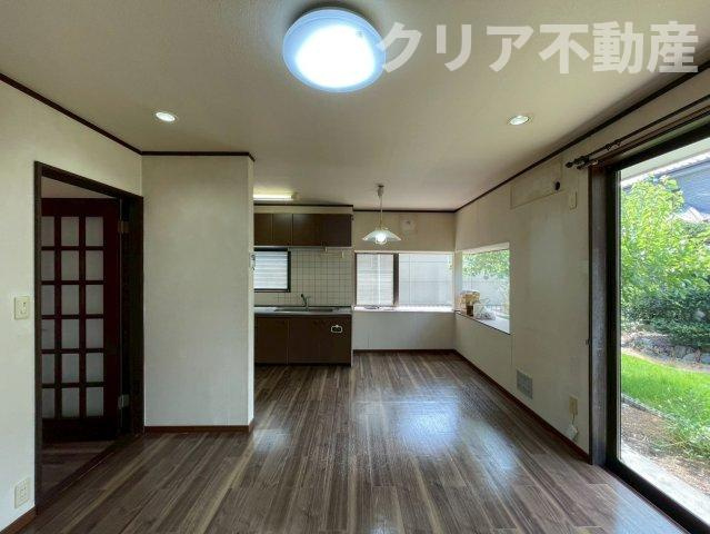 【居間・リビング】 | 玉村町福島　中古住宅