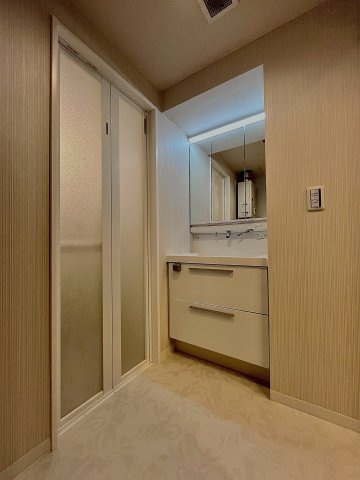 カーサ手稲本町の独立洗面台