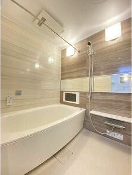 プレジオ内代の浴室