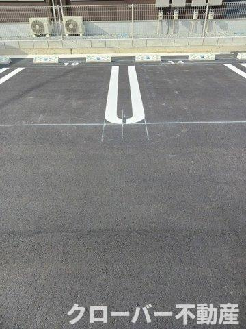 アメージング　スクエア　Ａの駐車場