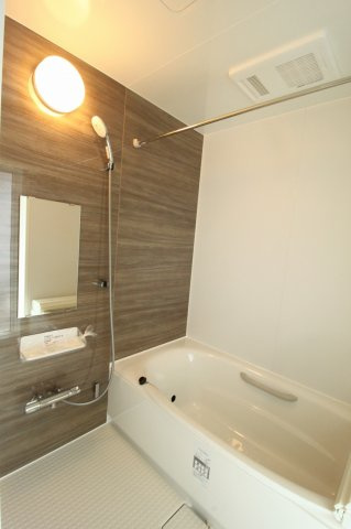 横浜西町　新築戸建　【高台】の浴室