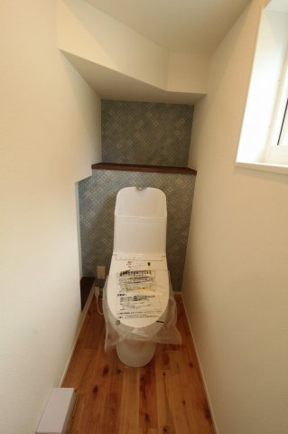 横浜西町　新築戸建　【高台】のトイレ|1F