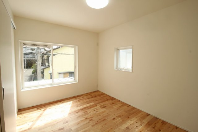 横浜西町　新築戸建　【高台】の洋室|2F　南西の部屋　6.0帖