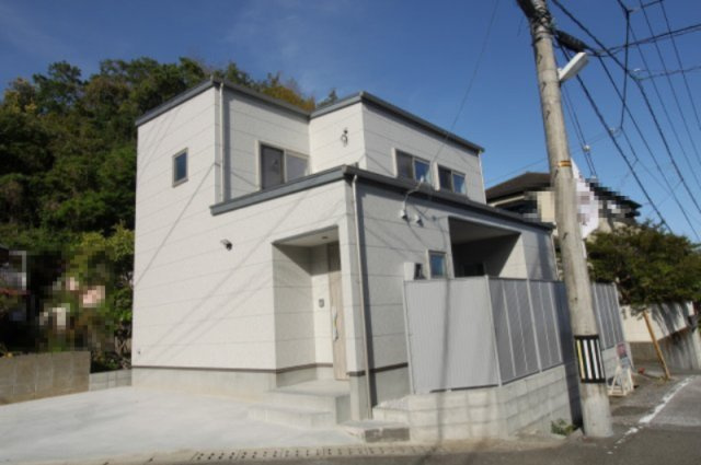 横浜西町　新築戸建　【高台】の外観|3ＬＤＫ　建物面積　91.08㎡　（約27.55坪）建物面積　91.08㎡　（約27.55坪）