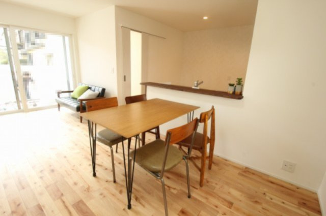 横浜西町　新築戸建　【高台】の居間・リビング|LDK　18.0帖