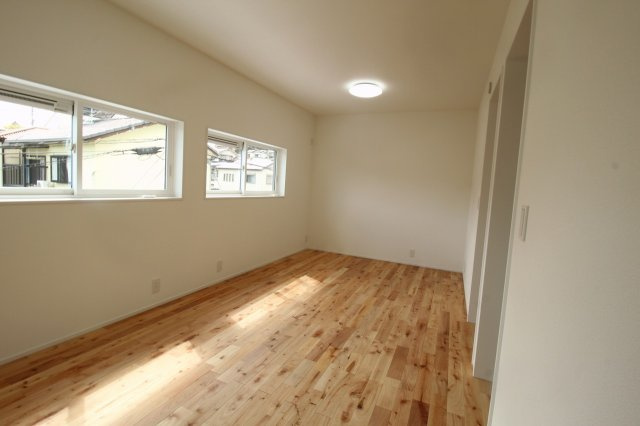 横浜西町　新築戸建　【高台】の洋室|2F　南西の部屋　6.0帖