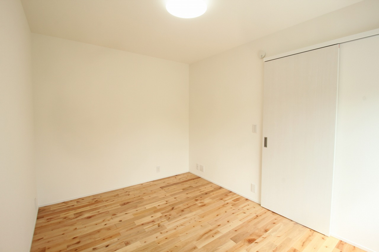 横浜西町　新築戸建　【高台】の洋室|2F　南西の部屋　6.0帖