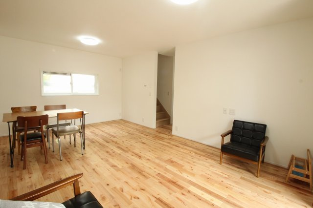 横浜西町　新築戸建　【高台】の居間・リビング|LDK　18.0帖