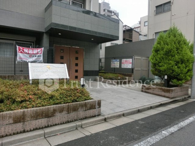 【エントランス】 | ホタカリュミエール・イワタ