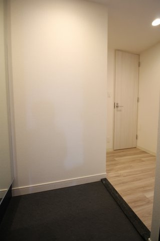 【玄関】プレサンス広小路通　葵