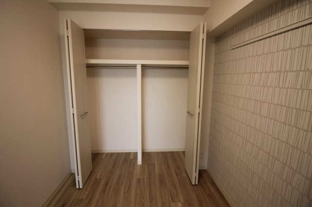 【収納】プレサンス広小路通　葵