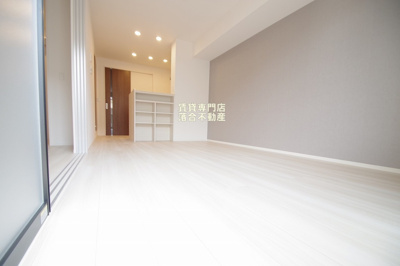 【居間・リビング】 | アーリントンハイツ矢部 | 広々とした使いやすいリビング♪