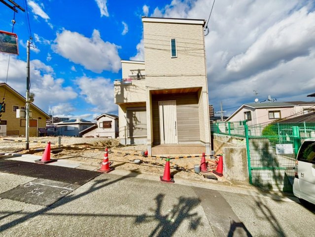 上野芝向ヶ丘町２丁　新築一戸建の画像