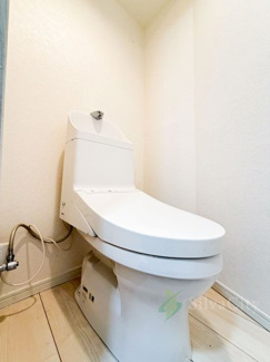 【トイレ】 | ウィン池袋 | トイレ温水便座機能付き