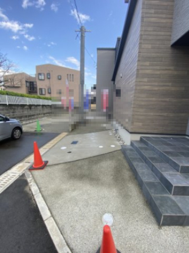 【前面道路含む現地写真】 | 高平台小学校南