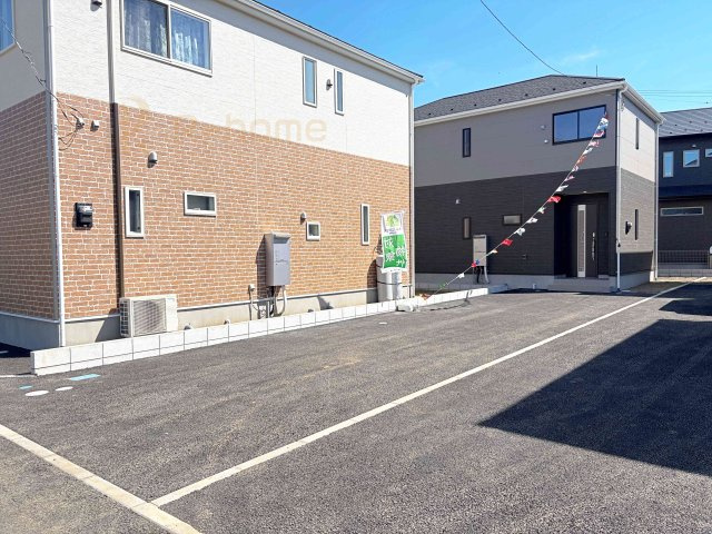 土浦市神立町第8　新築戸建て　3号棟の駐車場|カースペースは2台お停めいただけます♪