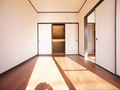 【居間・リビング】 | ポレール光洋 | ゆったりできる洋室です♪