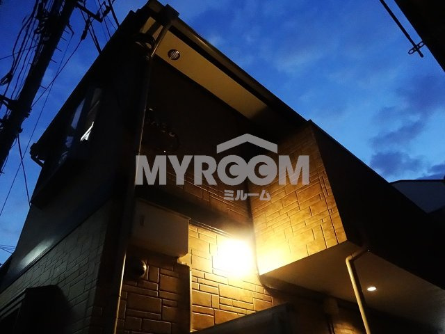 ライフピアアルシオネの外観