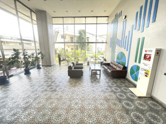 【エントランス】 | 白鷺スカイハイツ | 【エレベーター】荷物が多い日も楽々にお部屋に運べますね！