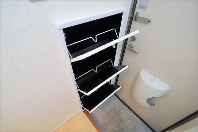 ジュークIIの収納