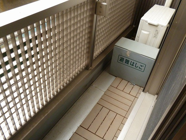 メゾン ハピネスのバルコニー