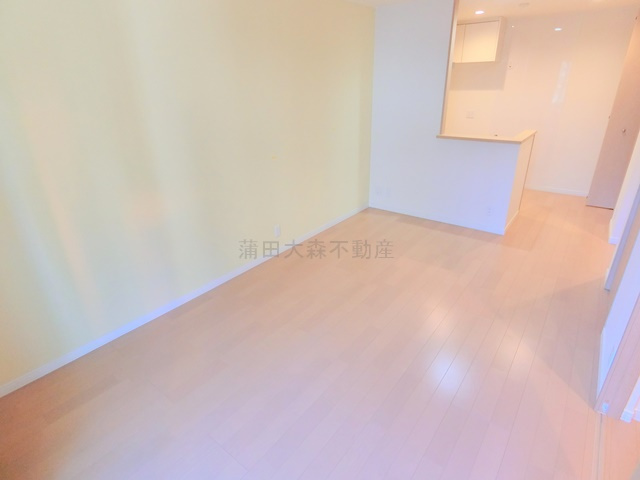 カームの居間・リビング