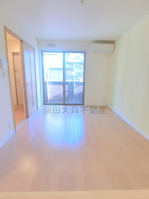 カームの居間・リビング|洋室12帖