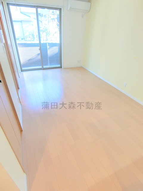 カームの居間・リビング