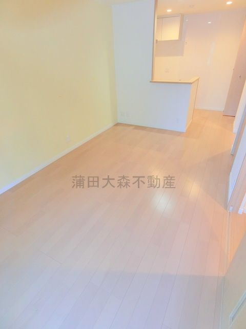 カームの居間・リビング