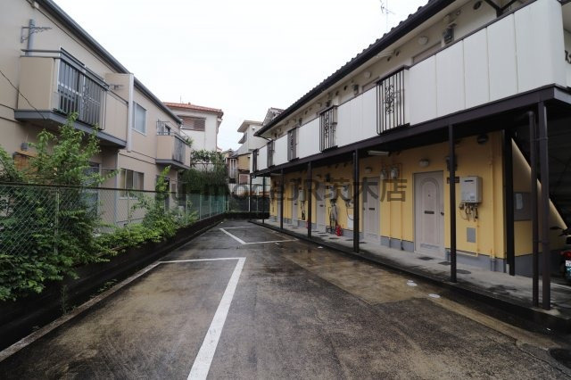 スカイコーポの駐車場