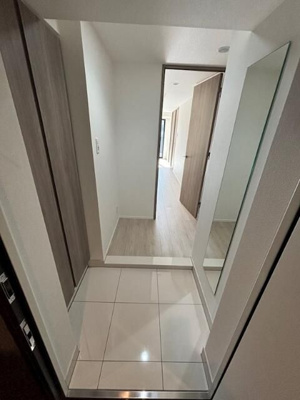 【玄関】 | ARCOBALENO MINAMISENJU | きれいな玄関です