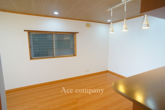 【居間・リビング】 | 東大阪市若江東町1丁目 | 【LDK：16帖】