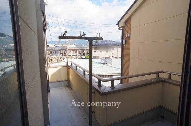 【バルコニー】 | 東大阪市若江東町1丁目 | 2居室に面したL型のバルコニーです☆