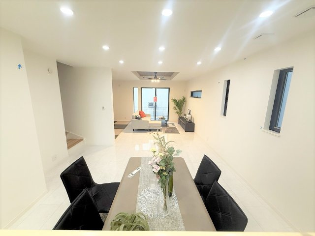 【居間・リビング】 | 千歳船橋駅１２分■ハイエンドクラス■長期優良認定■住宅性能評価■３０年保証