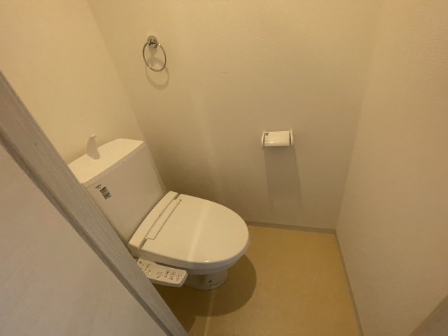 アリビラ六甲のトイレ|コンパクトで使いやすいトイレです