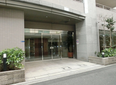 【エントランス】 | ラフィーネデュオ | 落ち着いたエントランスです