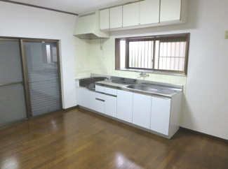 【キッチン】 | 東金市東中　中古戸建 | 内外装リフォーム済み令和7年12月  敷地約86坪バーベキューや菜園が可能です。平成8年10月築