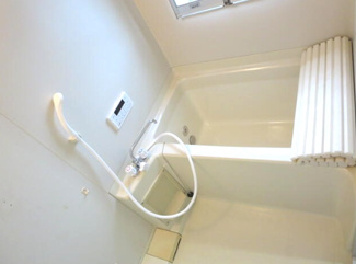 【浴室】 | 東金市東中　中古戸建 | 内外装リフォーム済み令和7年12月  敷地約86坪バーベキューや菜園が可能です。平成8年10月築