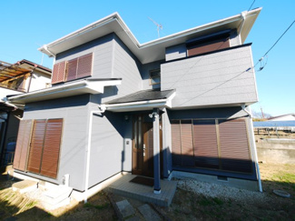 【外観】 | 東金市東中　中古戸建 | 内外装リフォーム済み令和7年12月  敷地約86坪バーベキューや菜園が可能です。平成8年10月築