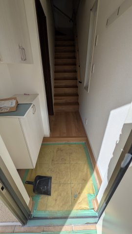 ヴァネラス南棟の玄関